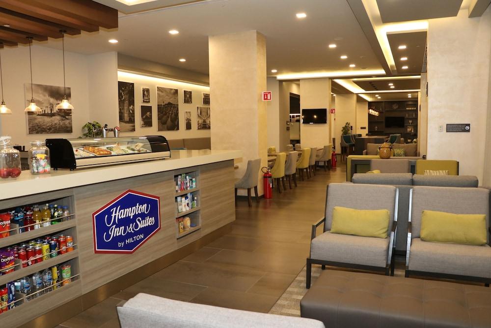 Hampton Inn & Suites By Hilton Пуэбла Экстерьер фото